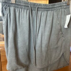 Gray Casual Skirt with Pockets